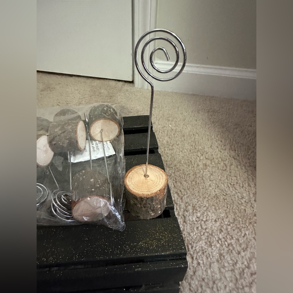 Rustic Wood Photo Holder with Spiral Clip